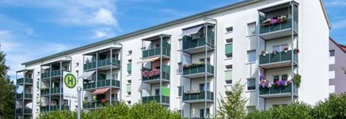 Drei-Raum-Wohnung mit Balkon! Erstbezug nach Modernisierung!