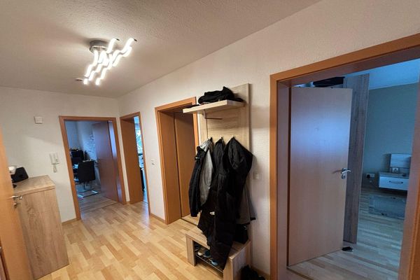 3 ZKB (80 m²) mit Balkon ab 01.12.2026 in Simmern (Nähe Schulzentrum) zu vermieten