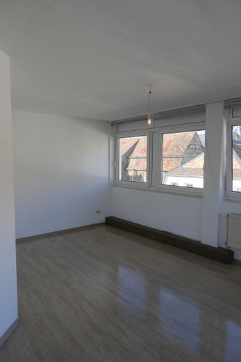 Helle 2 ZKB-Innenstadt-Wohnung – Wohnzimmer