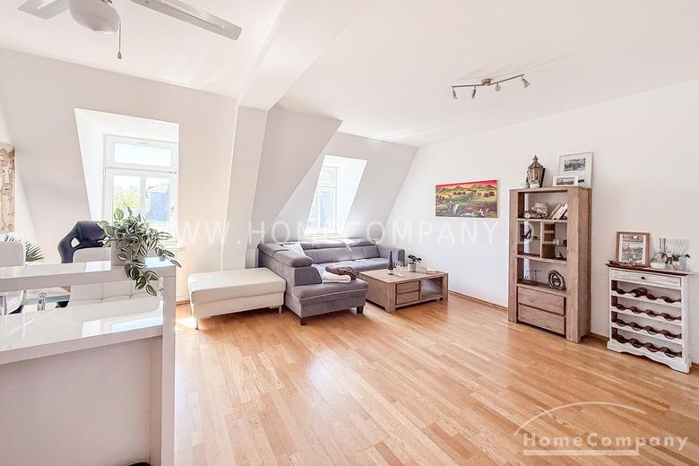 22801 HomeCompany Dresden Möbliert/Furnished 3-Zimmer Maisonette Wohnung in Dresden-Striesen mit Balkon max. 3 Personen – d434e75d551475972ae56b8a9af9e1c839f6c160.jpg