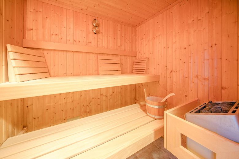 Kapitänshaus inkl. Baurecht für weiteres FH/EFH – finnische Sauna