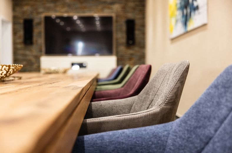 Postazioni di lavoro moderne in ambienti eleganti - Ideali per ufficio, sala trattamenti e molto altro – Meeting Corner