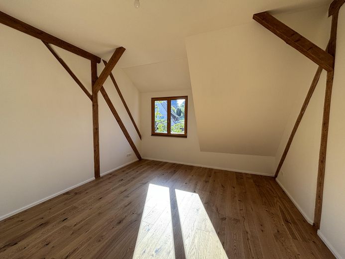 Vida única: loft con balcón soleado y jardín privado – Schlafzimmer 2