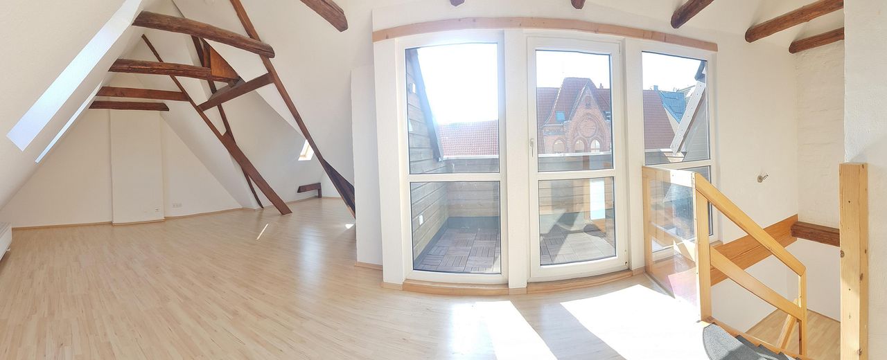 Maisonette mit Dachterrasse in centrumsnaher Anliegerstrasse – Atelier, 10.30m x 6,00 x 3,05