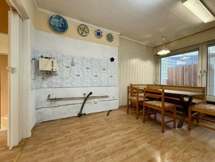 Menden: Flexibler Altbau mit reichlich Platz und vielen Optionen! – Erdgeschoss: Große Wohnküche