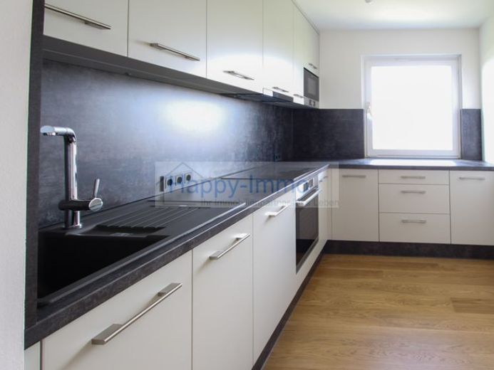bezugsfreie 3-Zimmer-Wohnung im 8. OG mit TG Einzellstellplatz – Foto 1