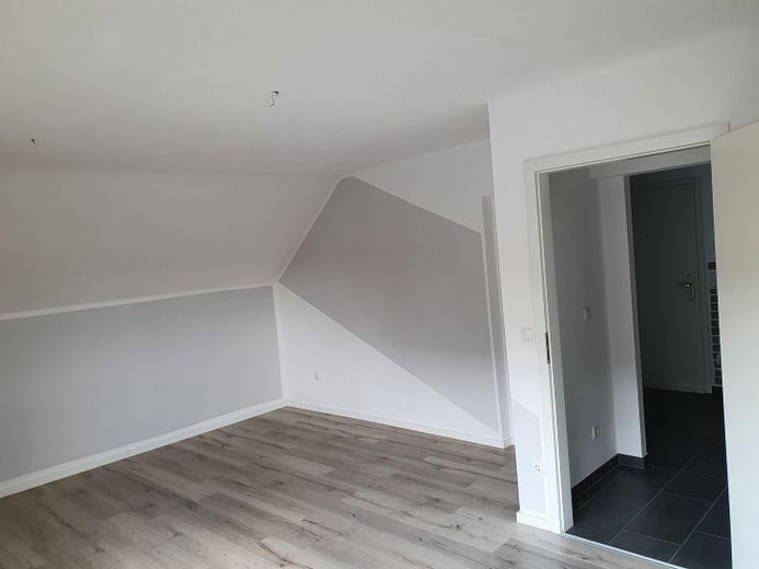 2-Zimmer-Wohnung in Vettelschoß – Wohnzimmer