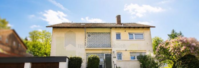 Versatile casa trifamiliare con 2 garage in una posizione ambita di Bad Dürrheim – ideale per affitto, uso proprio o per più generazioni
