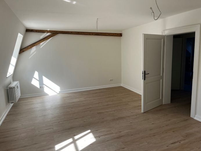 Schöne, sanierte DG Wohnung (95m²) in zentraler Kurparklage – Foto 14