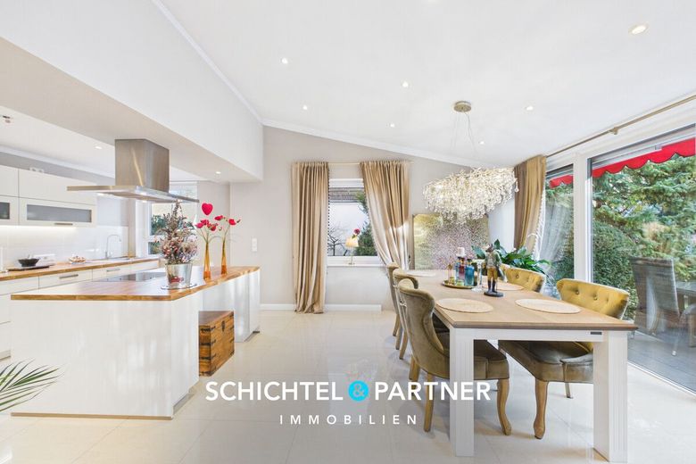 Osterholz | Hochwertig saniertes Einfamilienhaus mit großem Garten – S&amp;P | Essbereich