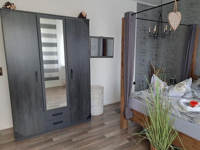 WELL-MAINTAINED ONE-TWO-FAMILY HOUSE – Foto 14