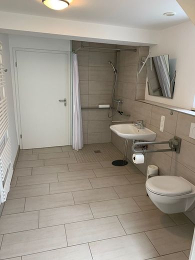 1-Familienwohnhaus mit barrierefreiem EG., nähe Zentrum – Bad EG. - www.immobilien-heise.de