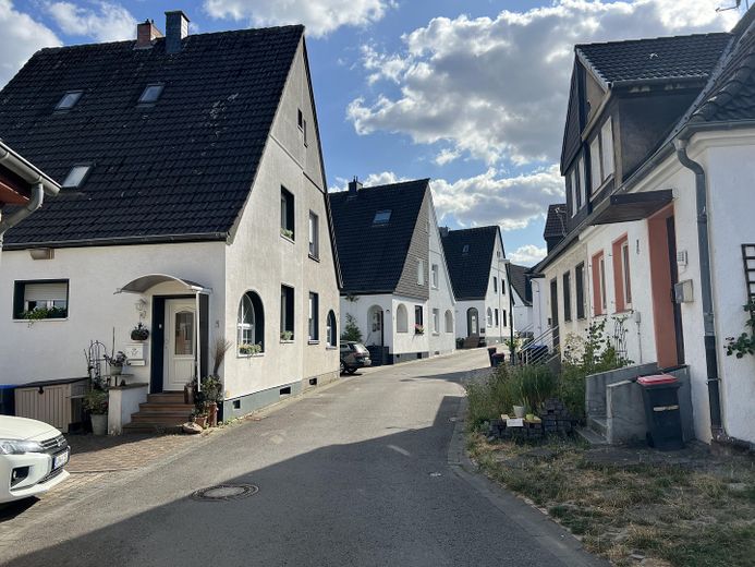 Keine Provision - Doppelhaushälfte mit großem Garten schön gelegen in Lünen – Foto 21