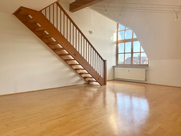 Moderne 2-Zi-Galeriewohnung mit EBK – Foto 5
