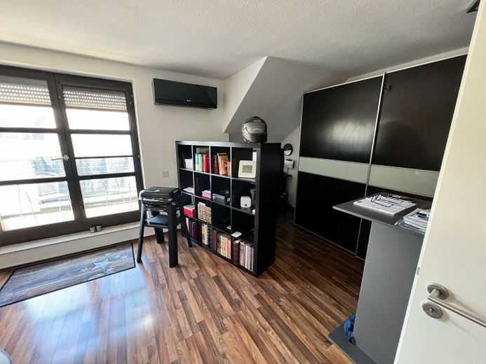 --> 4 ZK2B2B - Maisonette - wie ein Haus - in ruhiger Süd-West-Wohnlage – Zimmer