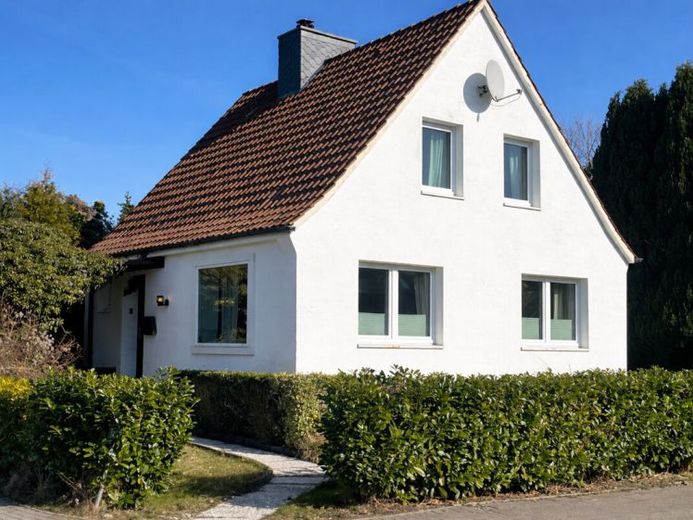 Einziehen und Wohlfühlen -
3 Zimmer Einfamilienhaus in Oldenburg – Foto 1