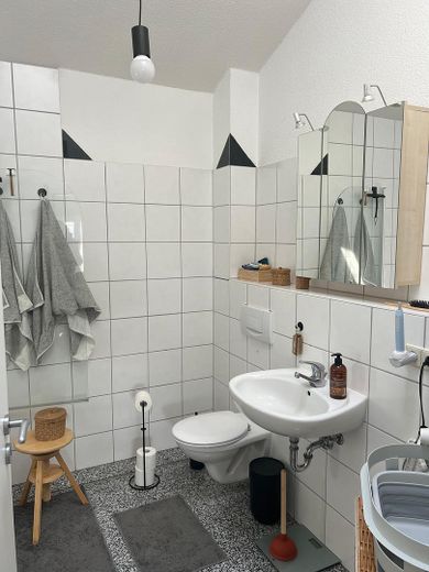Cosy 2-room penthouse apartment with balcony and fitted kitchen in Wehr – Bad