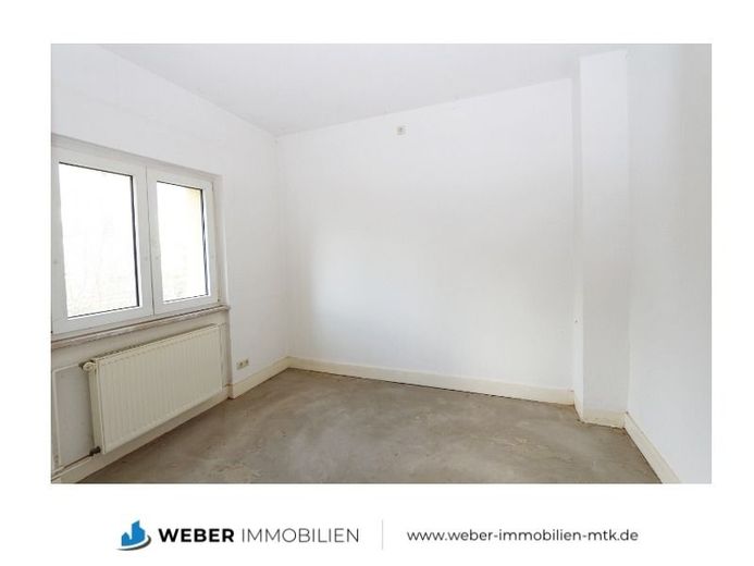 ZWEI Doppelhaushälften auf RIESIGEM SONNEN-Grundstück in ZENTRALER Lage – Schlafzimmer 3, Haus 2