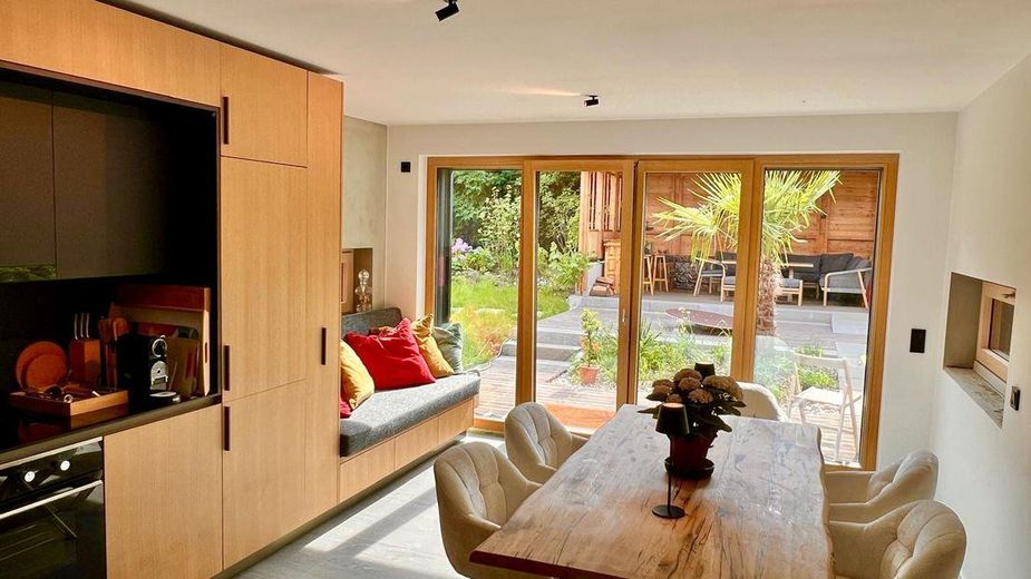 2-Zimmer-WHG komplett ausgestattet, 2-room APP comfortably furnished, Munich Westpark, Metro U6 – Gemeinschaftsr. zum Garten