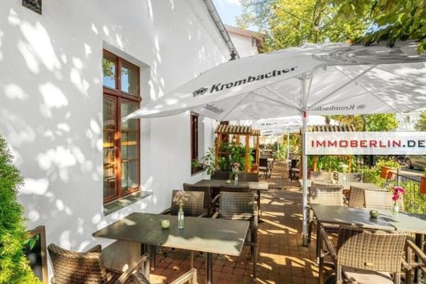 IMMOBERLIN.DE - Perfettamente nel centro di Zehlendorf: casa residenziale + commerciale ristrutturata con ristorante
