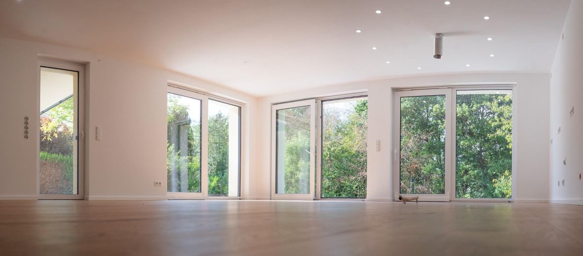 Exclusivo apartamento en planta jardín en Scheiterberg – Großer Wohnbereich