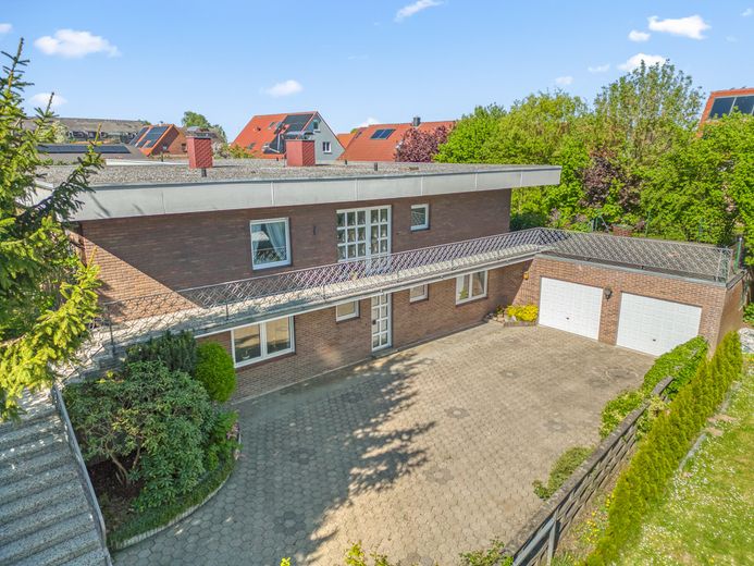 Einfamilienhaus mit Einliegerwohnung in Lübeck von privat - Wohnen und Arbeiten unter einem Dach – Einfamilienhaus/Bunglaow