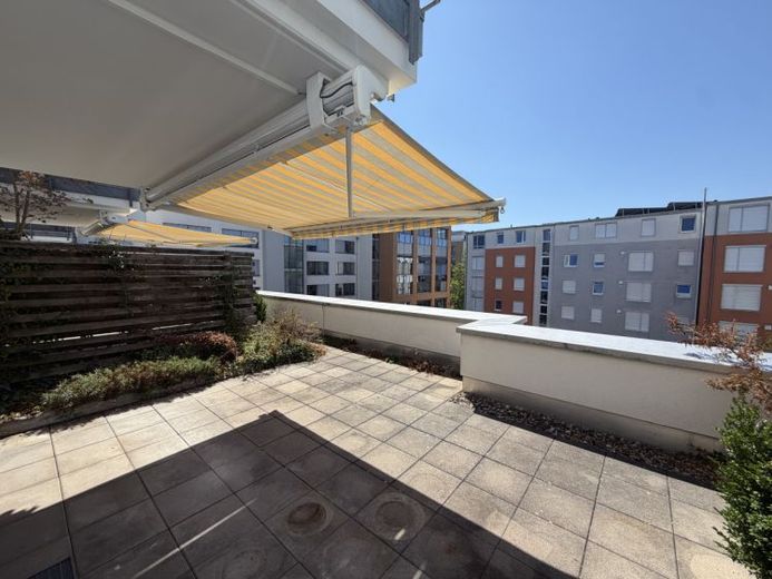 Barrierefreie 3,5 Zimmerwohnung mit großer Dachterrasse – फोटो 1