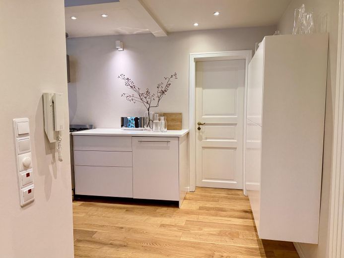 Liebevol moderniseerde rijwoning in Bremer stijl in Bremen, Hastedt – Küchenflur 
