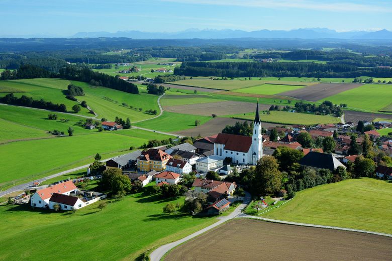 Przetarg na działki komercyjne przy Esbaumer Bogen – Kirchdorf b. Haag