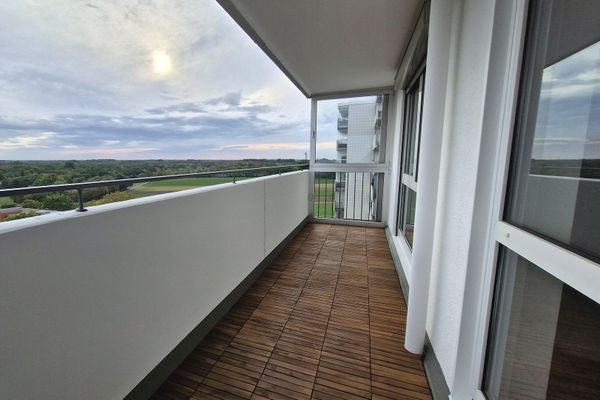 Recentemente ristrutturato, senza provvigione >> appartamento di 3 locali di proprietà, balcone e garage sotterraneo