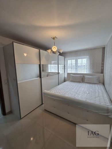 Exklusives Reihenmittelhaus – Schlafzimmer-OG-Bild1