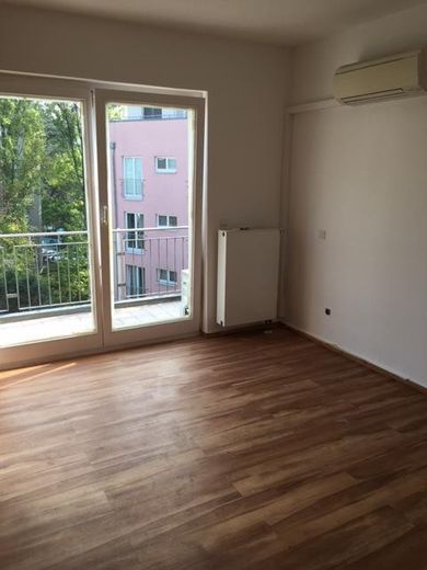 72 qm - Fürstenbergerstr. 168, 60323 Frankfurt mit Concierge – Schlafzimmer