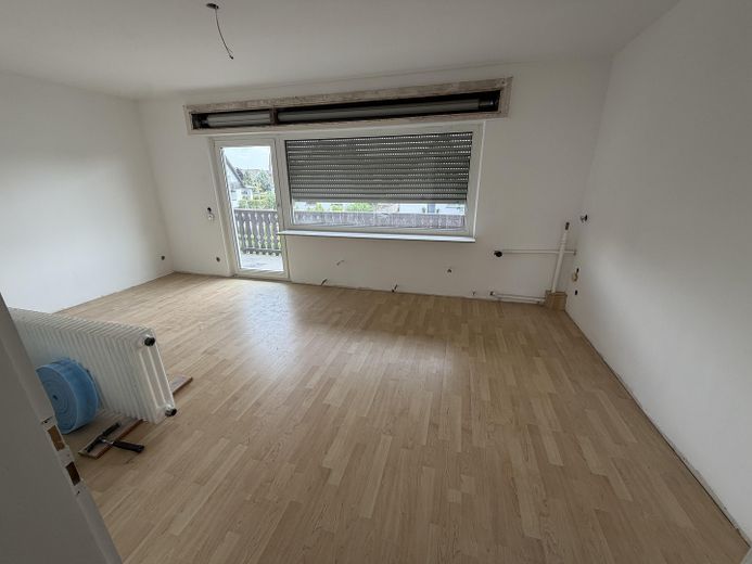 4,5 Zimmer Wohnung mit Balkon, Gartenmitbenutzung und 110qm Wohnfläche – Schlafzimmer