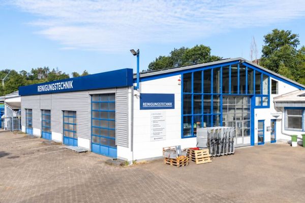 TOP Halle mit Büro- und Sozialräumen ab sofort in Raubach zu mieten! Werkstatt - Handel - Handwerk!