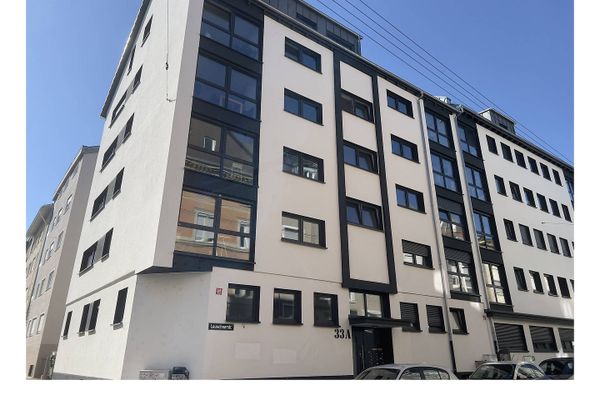 Luminoso piso de 3 habitaciones con BALCÓN y moderna COCINA INTEGRADA en el oeste de Stuttgart