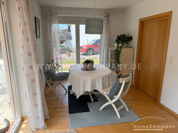 Geschmackvoll möblierte 2-Zimmer-Terrassenwohnung mit Gartenanteil – 99a16498976a88bb7757f2ef1251b28a5290b11a.jpg