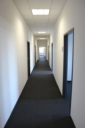 Büro ca. 20 m² in Augsburg-Lechhausen – provisionsfrei, ab 31.08.2026 – फोटो 5