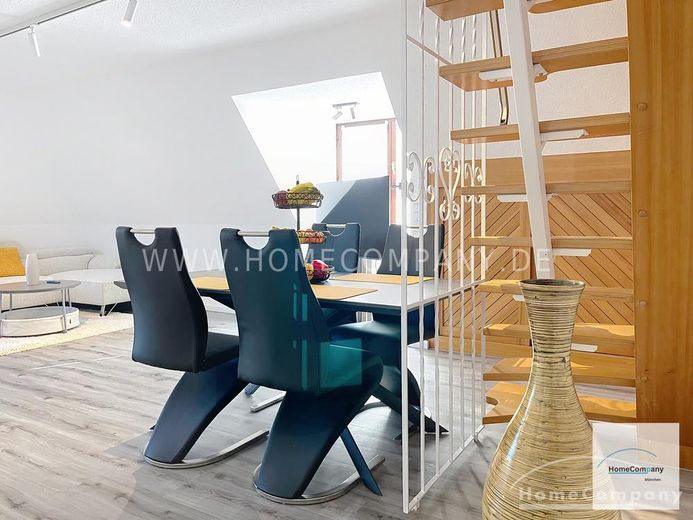 Wohnen mit Stil in Sendling – Neu möbliert  &  bezugsbereit – 304b7cbde6b352dd91cf6f82d5b563b392053af1.jpg