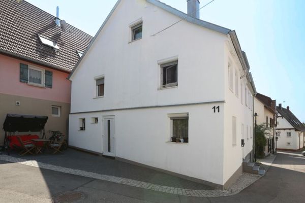 Doppelhaushälfte in Ehningen zu verkaufen