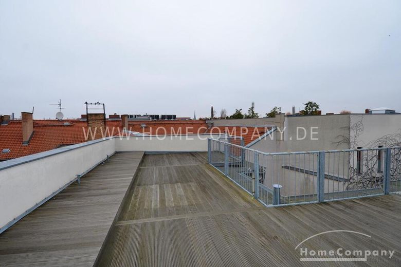 Ogromne 4-pokojowe mieszkanie w Mitte, umeblowane – 63bd99c2da3c57af5375d0dc5387cca06bc36d96.jpg
