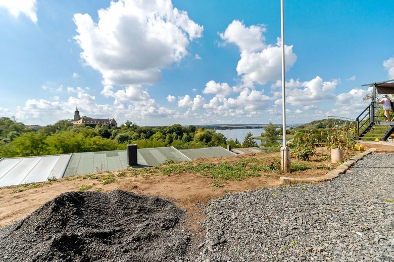 Traumgrundstück in Seeburg - genehmigte Bauvoranfrage für Wohnbebauung &amp; unverbaubarer Seeblick! – Außenaufnahme
