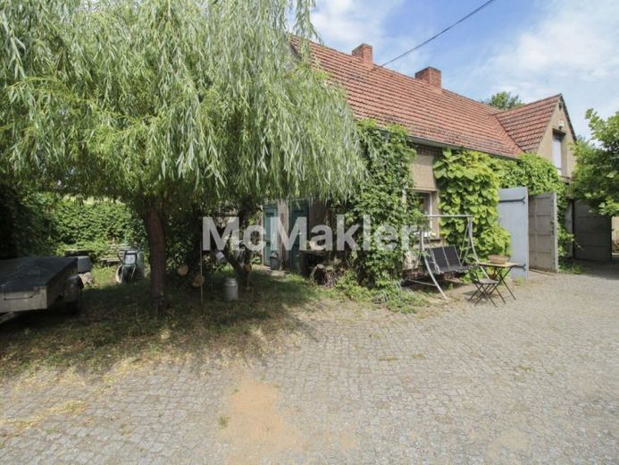 Ein Anwesen voller Möglichkeiten – Charmantes Einfamilienhaus mit tollem Atelier auf ca. 220m² NF – Foto 1