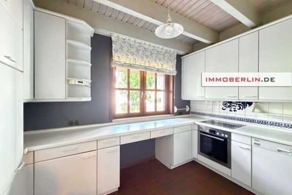 IMMOBERLIN.DE - Attraktives Haus auf sonnigem Grundstück in familienfreundlicher Lage