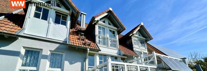 *ZWEI SCHÖNE HÄUSER auf einem Grundstück: Mit Terrasse, Garten, Balkone, Garage,Stellplätze