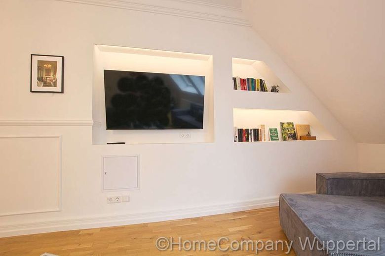 Fascino squisito di un edificio storico! Elegante appartamento nel quartiere Briller con DSL e posto a sedere in giardino – 9c64b526b149fe78d39ed3d70b4c54aa9e86b2b9.jpg
