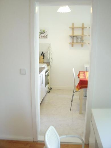 2 tolle Apartments nahe Sbhf. Adlershof!  * ohne Makler * top Rendite 6,5% o. bezugsfrei – Foto 3