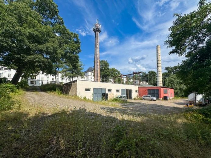 Albertstadt - Gewerbegrundstück mit Bebauung – Foto 1