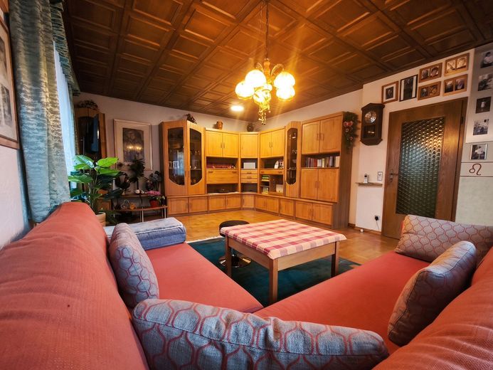 6-Zimmer-Einfamilienhaus in Ruderting mit Pool & Blick ins Grüne – Foto 8
