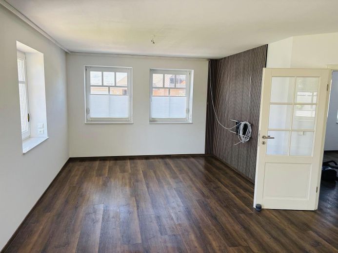 Güzel Fahrdorf’ta doğrudan Schlei manzaralı, huzur veren Friesenhaus (komisyonsuz) – Wohnzimmer m. Schleiblick