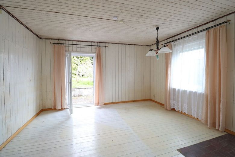Holzhaus mit Geschichte und viel Potenzial in ruhiger Wohnlage von Bordesholm – Essbereich